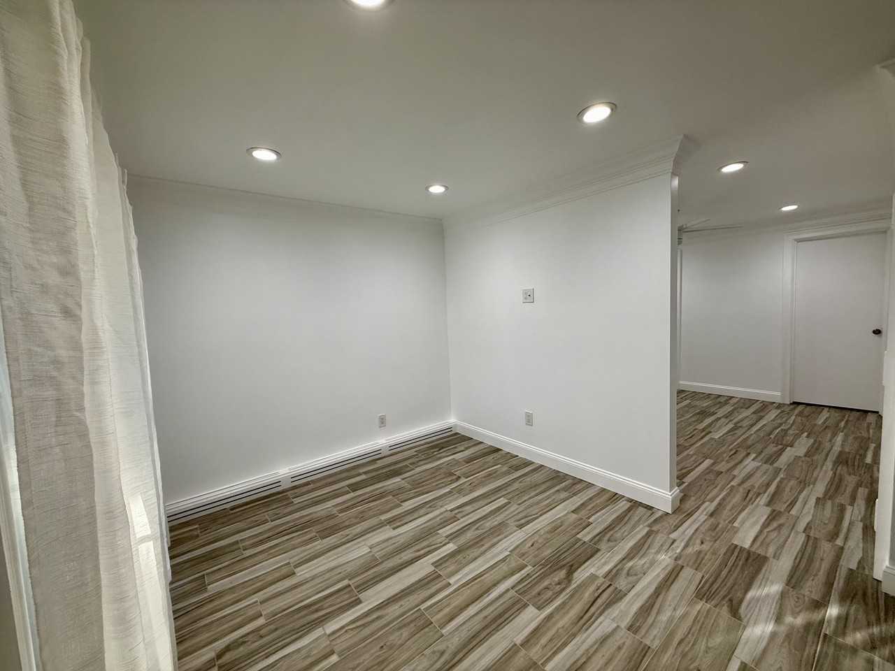 2404 Tiemann Ave #NA - Photo 6 of 10