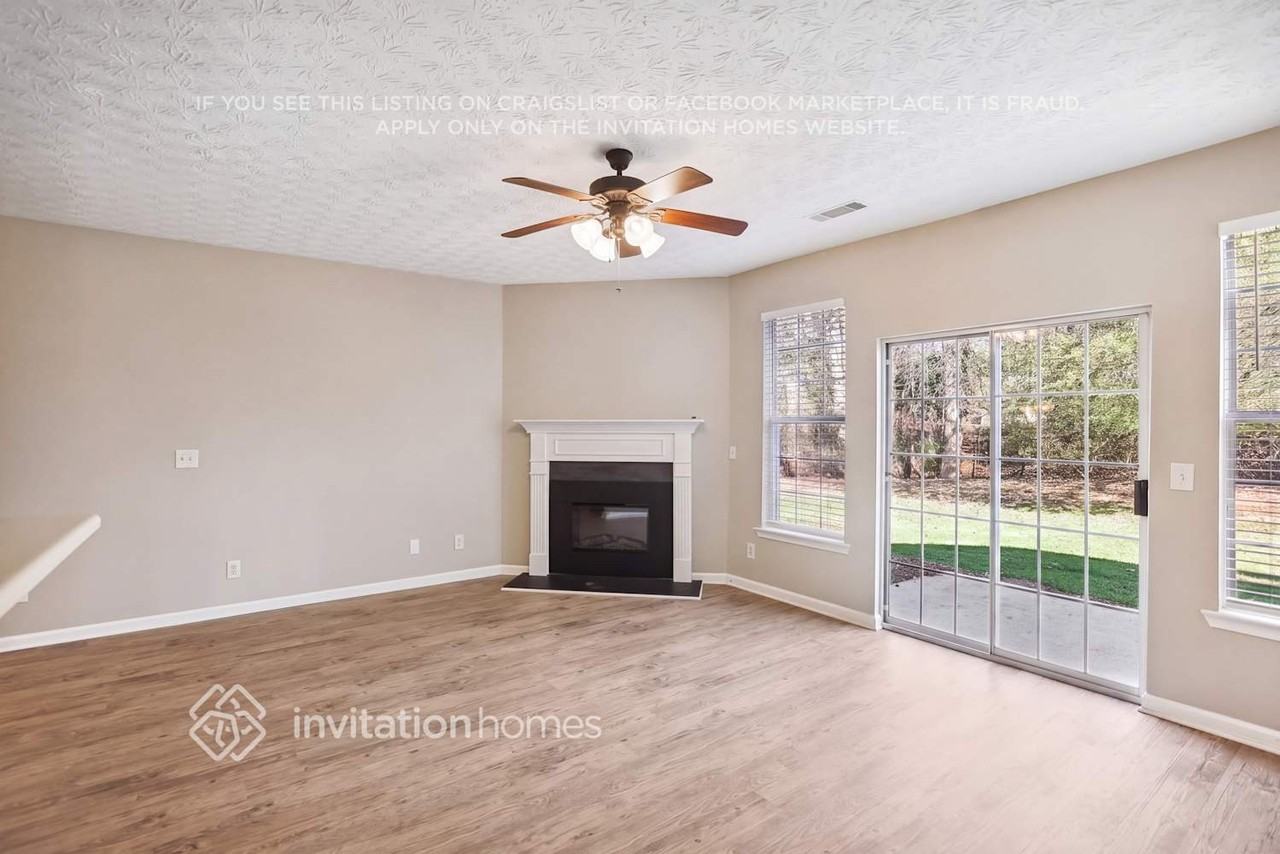 4922 Vireo Dr - Photo 5 of 19