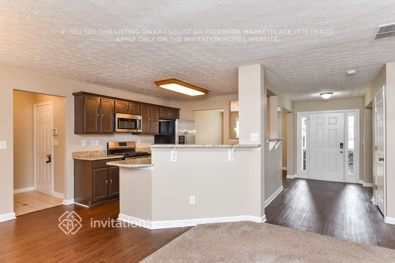2184 Pierce Way - Photo 5 of 19