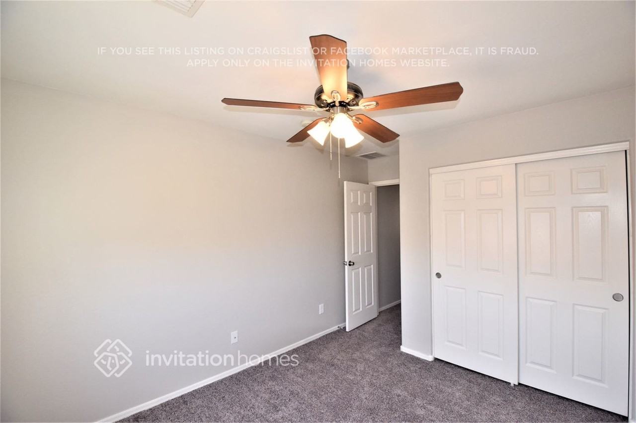 14105 W Dahlia Dr - Photo 7 of 14