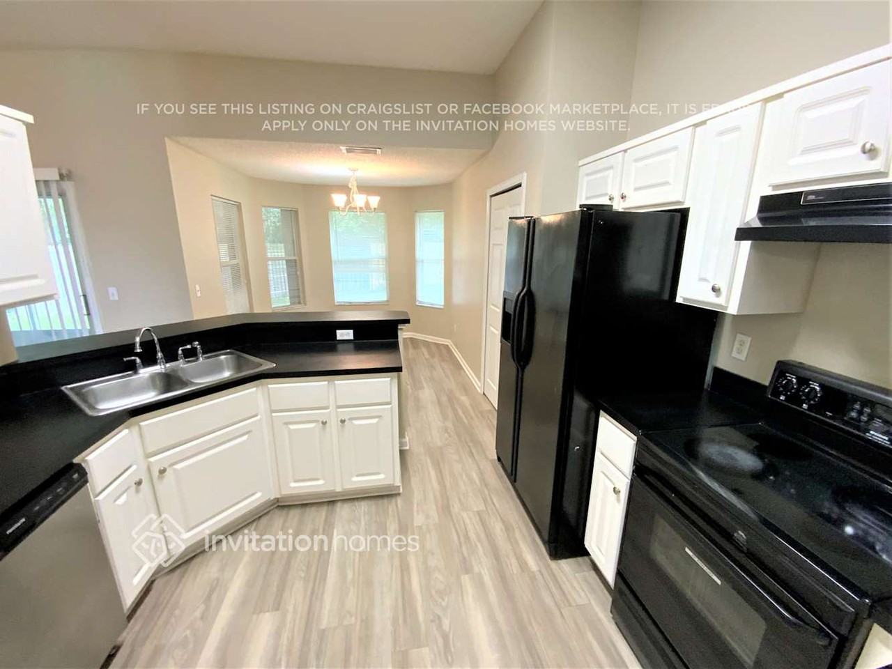 3013 Bluejack Ct - Photo 4 of 11