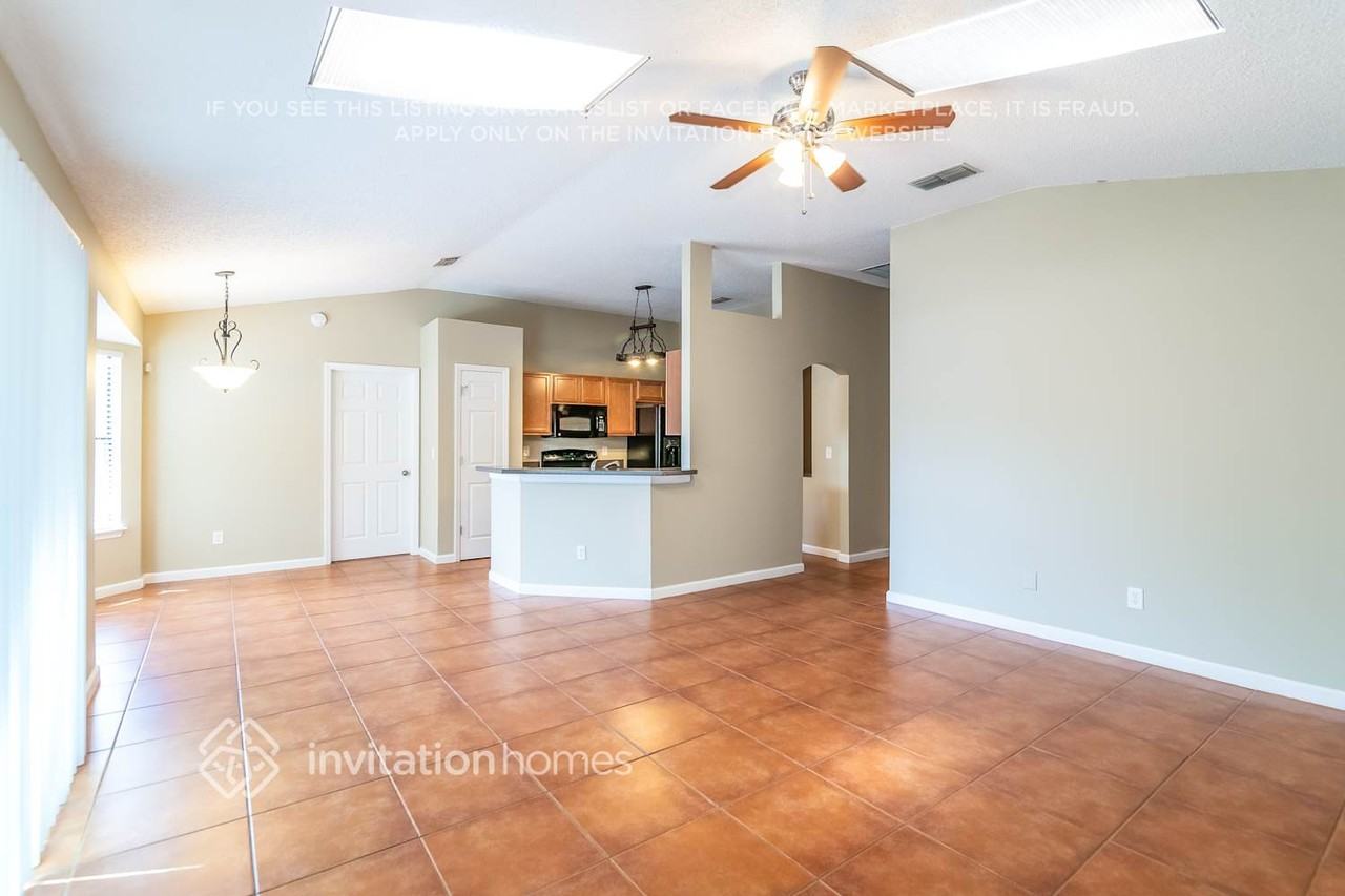 1919 Hunters Trace Cir - Photo 7 of 17
