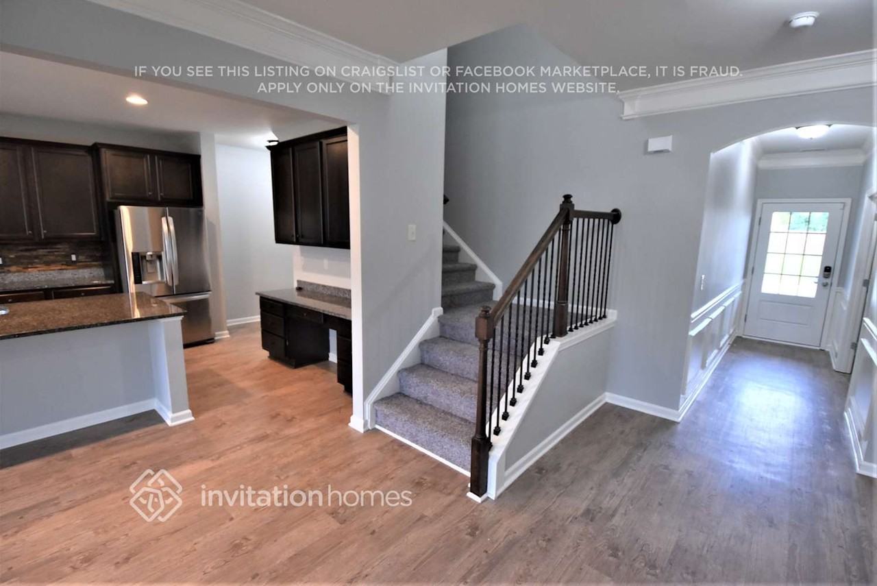 612 Darnell Rd - Photo 3 of 17