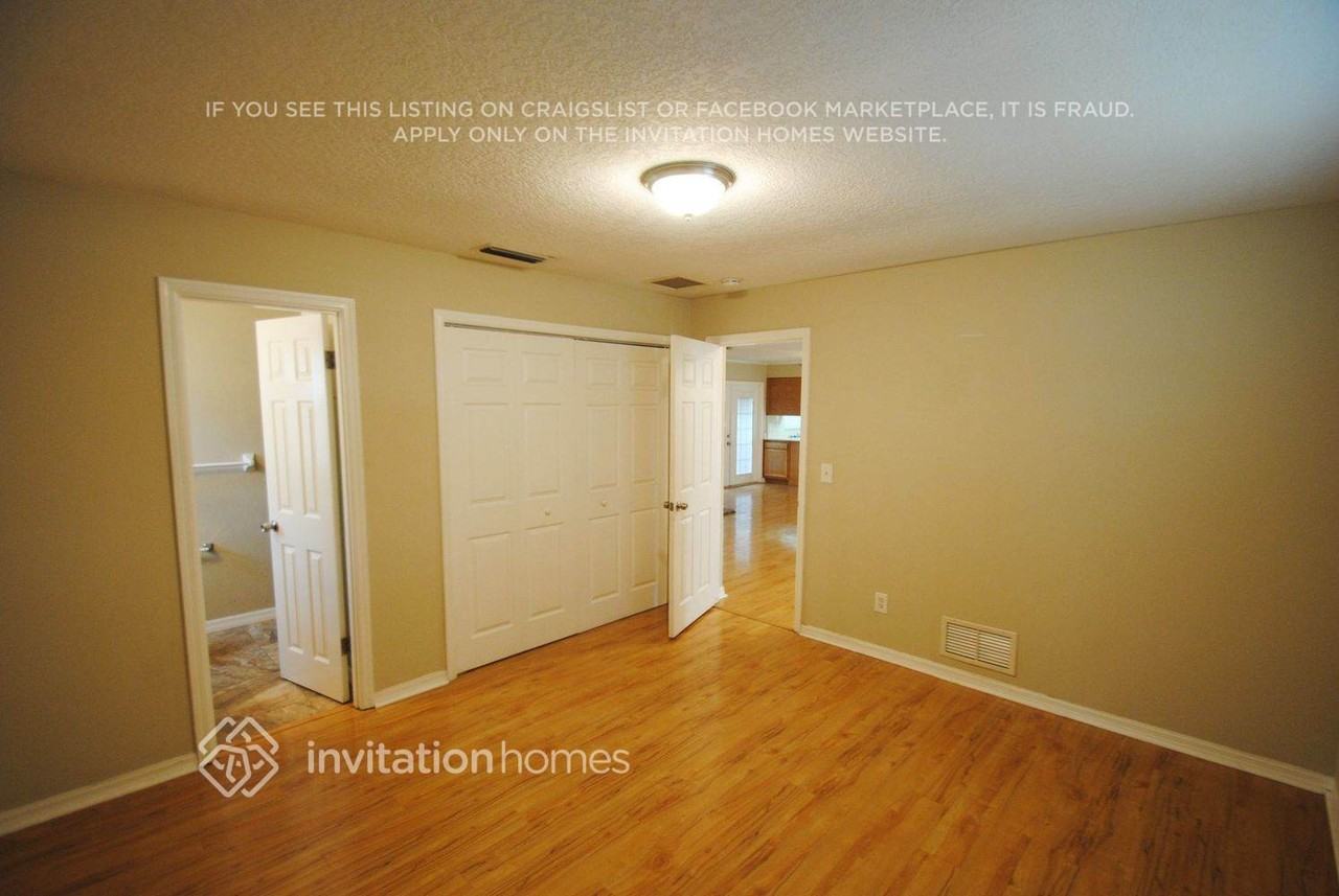 313 Alpine St - Photo 6 of 13