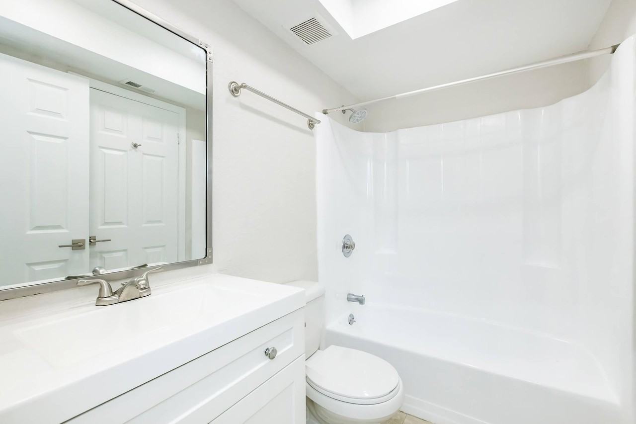 Palm Flats Apartments - Photo 3 of 39