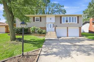featured image of 15238 Ridgeland Ave