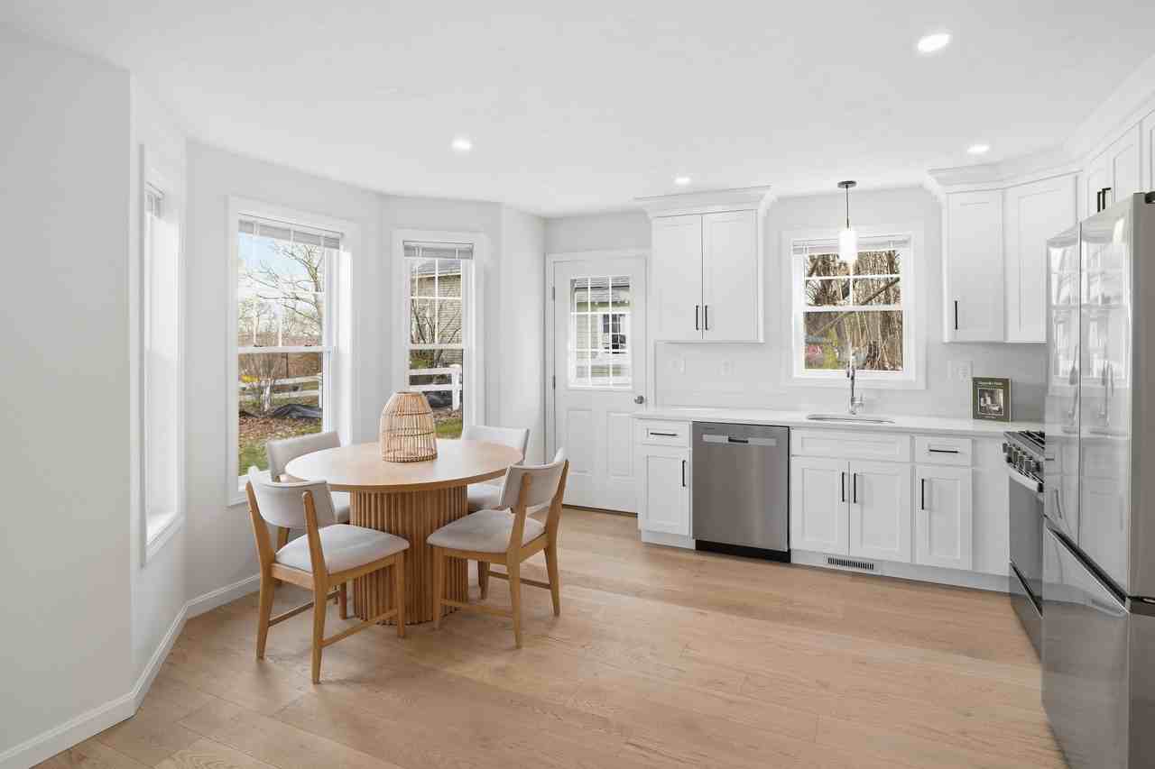 16 Ambrose Way - Photo 2 of 8