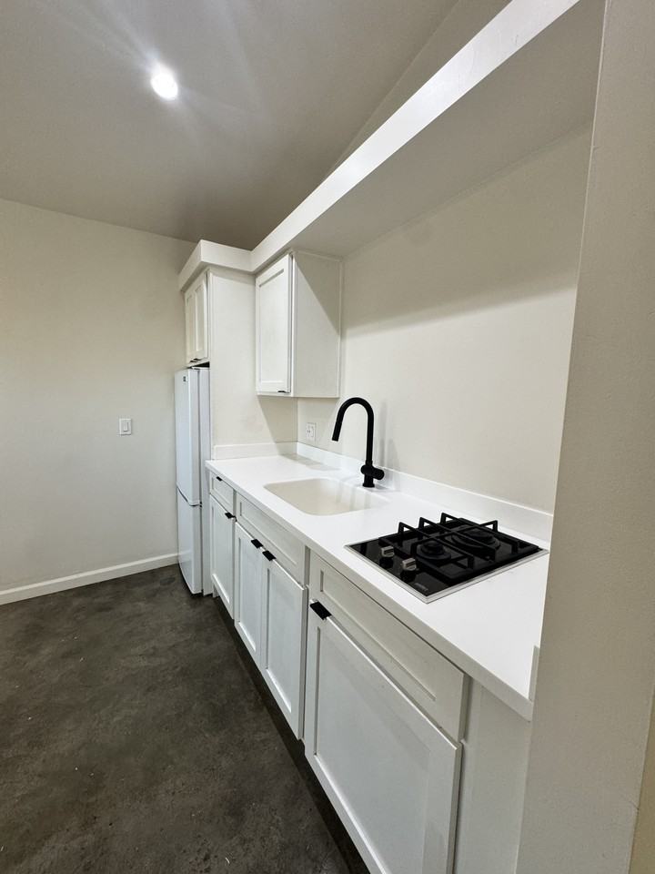 366 E Weldon Ave #GH - Photo 4 of 18