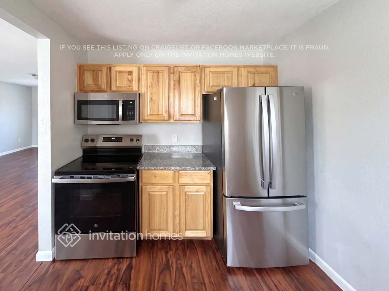 9731 W 104th Dr - Photo 7 of 19
