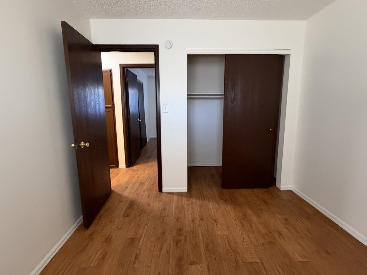 826 W 10th St #826 - Photo 7 of 12