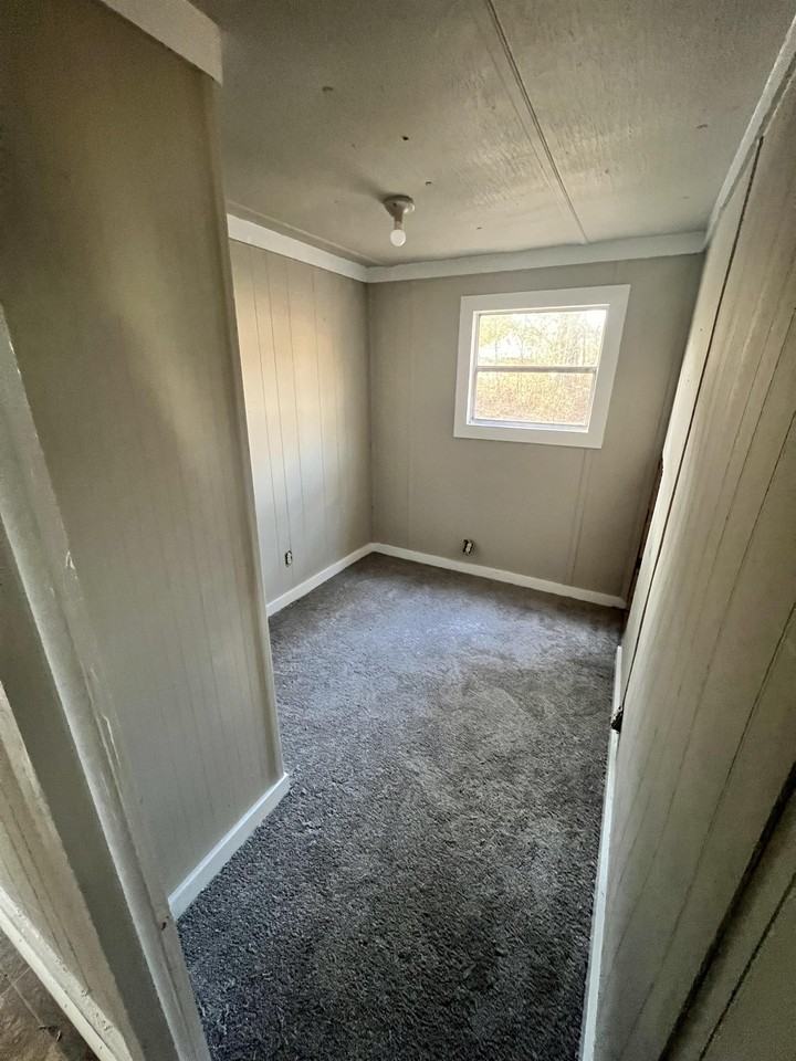295 E Wright St - Photo 6 of 9