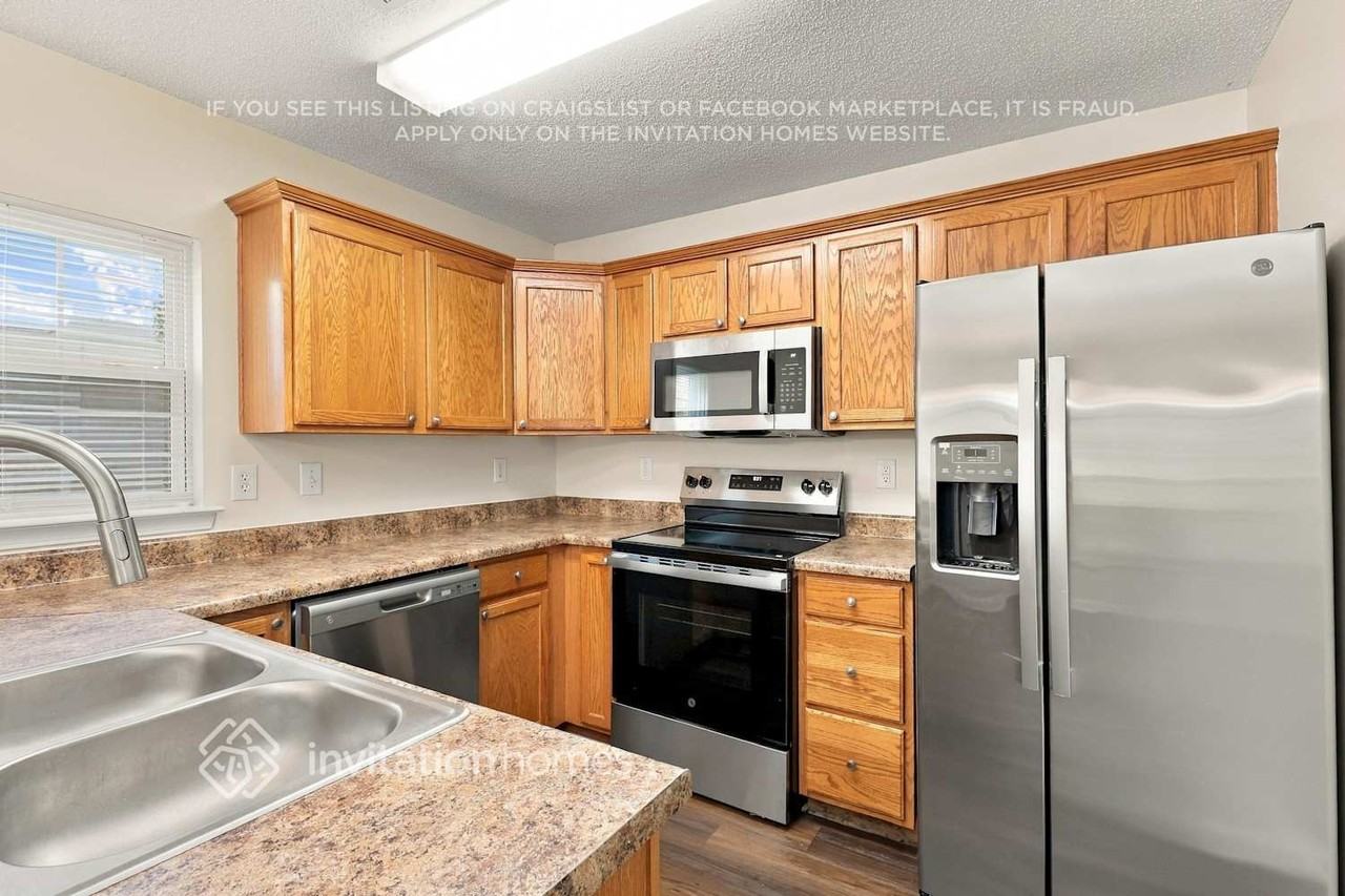 2621 Forest Grove Ct - Photo 6 of 18