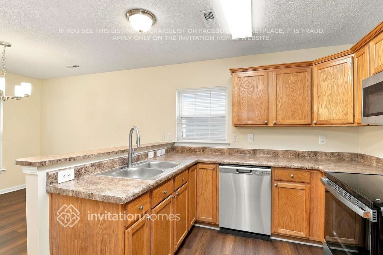 2621 Forest Grove Ct - Photo 7 of 18