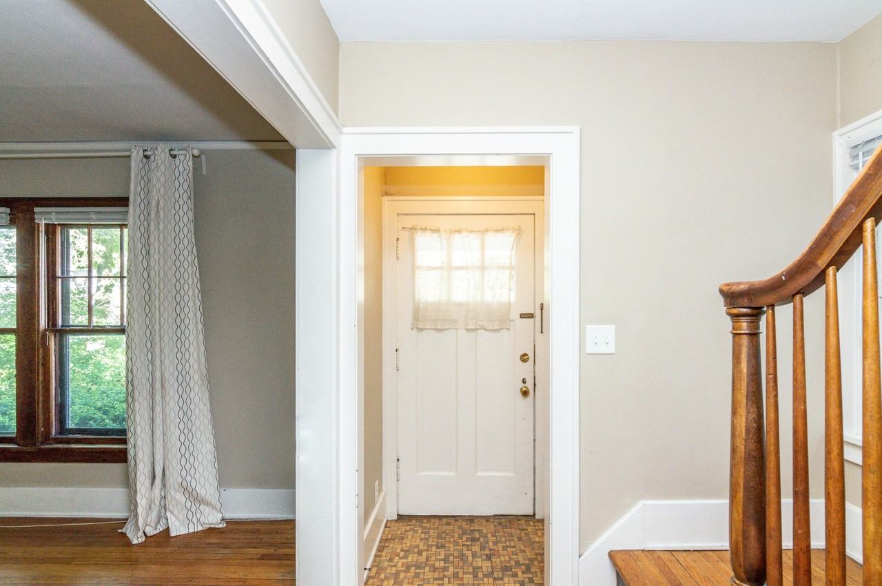 1116 Wells St #1 - Photo 5 of 50