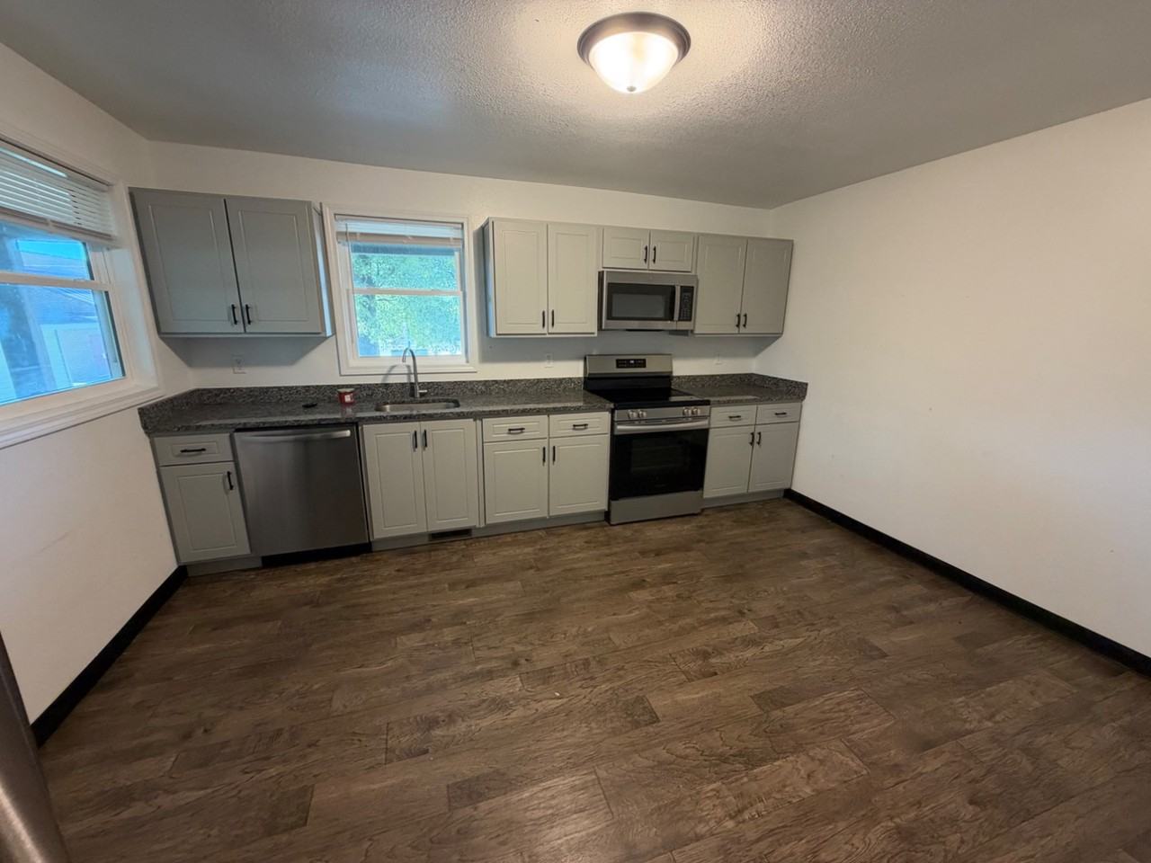 511 N 5th St - Photo 7 of 12