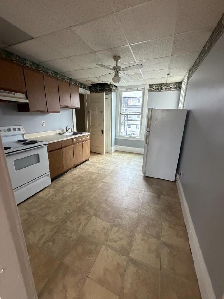 190 College - Photo 5 of 5