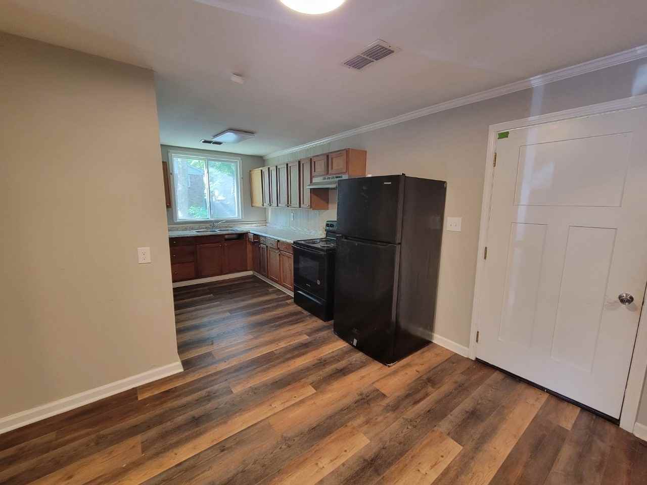 206 Westwood Dr - Photo 6 of 11