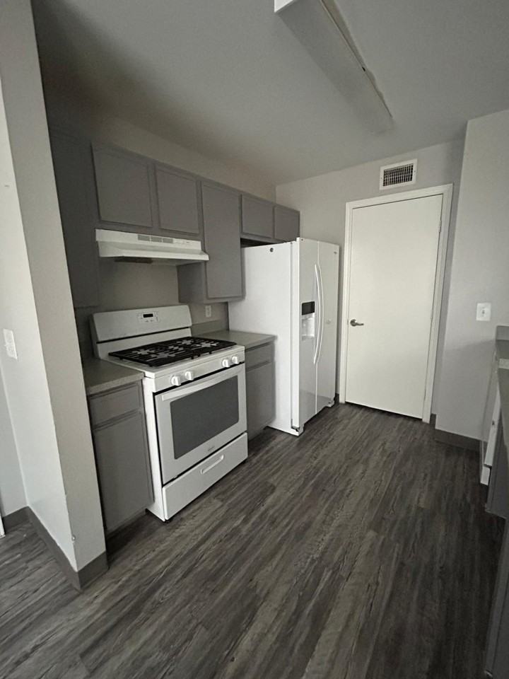 3817 S. Veterans Blvd-611 #611-60 - Photo 2 of 13