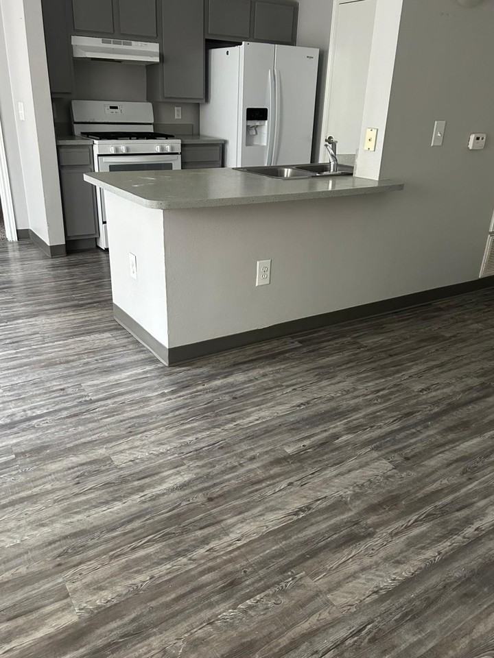3817 S. Veterans Blvd-611 #611-60 - Photo 4 of 13