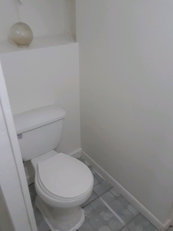 316 W Chestnut St #1 - Photo 2 of 5