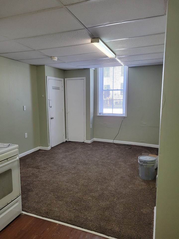 316 W Chestnut St #1 - Photo 5 of 5