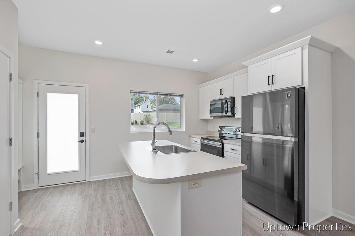 810 Fulton - Photo 4 of 10