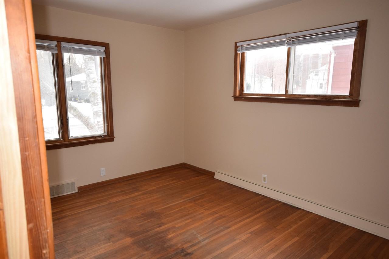 822 Woodland Ave #1 - Photo 2 of 16