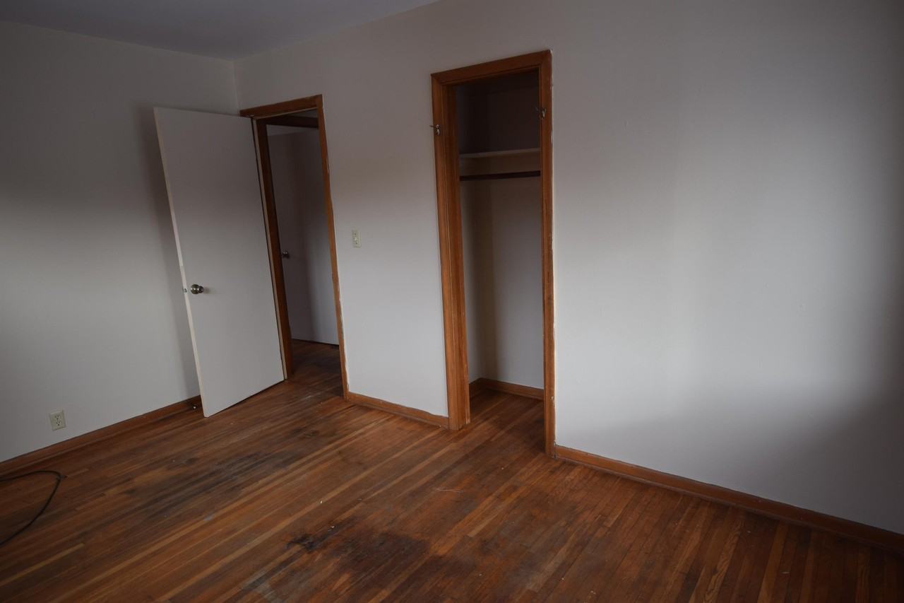 822 Woodland Ave #1 - Photo 3 of 16
