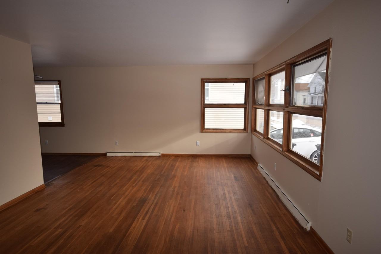 822 Woodland Ave #1 - Photo 4 of 16