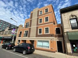 featured image of 817 Chicago Avenue #3