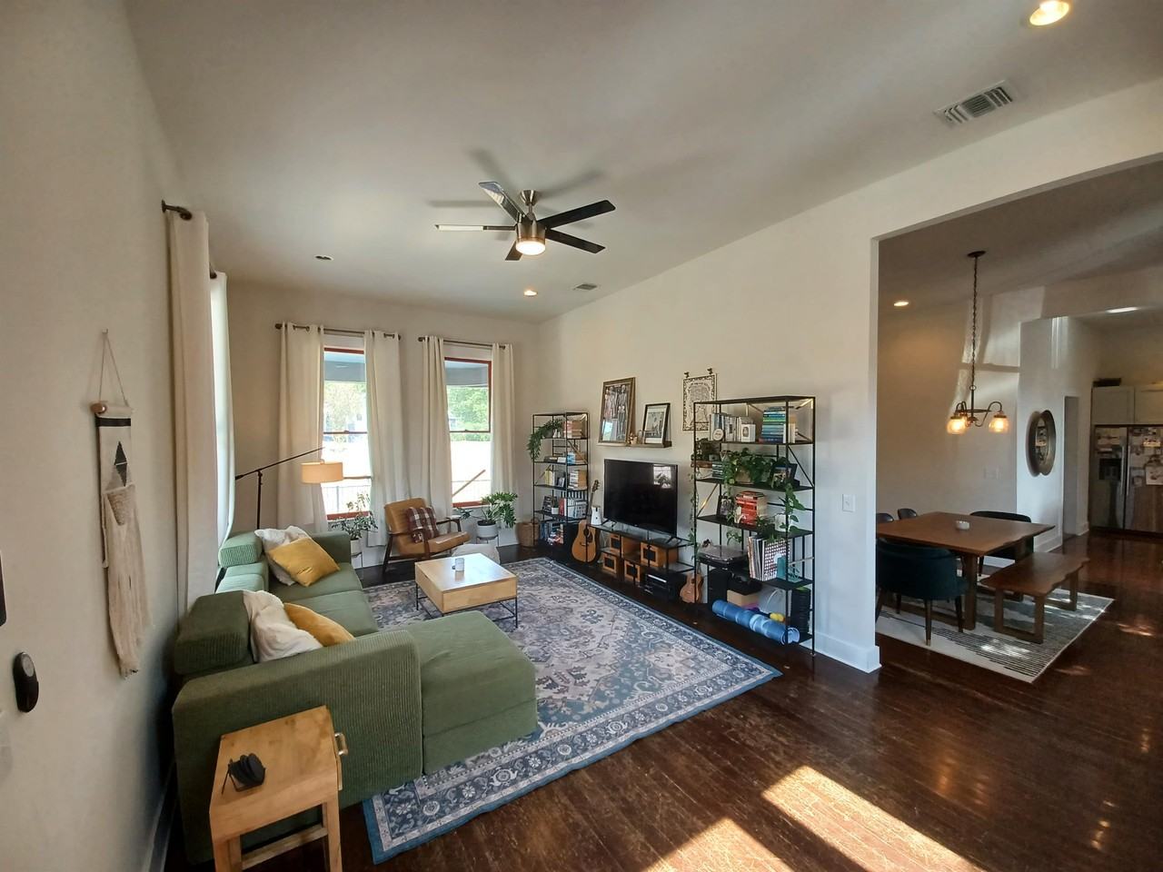 726 Dawson St #1 - Photo 5 of 25