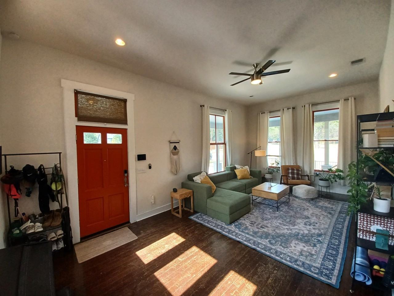 726 Dawson St #1 - Photo 6 of 25