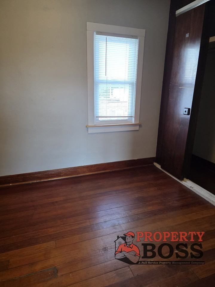 White Oak Ave #3 - Photo 6 of 9