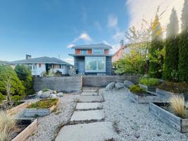 featured image of 3260 5th Ave E