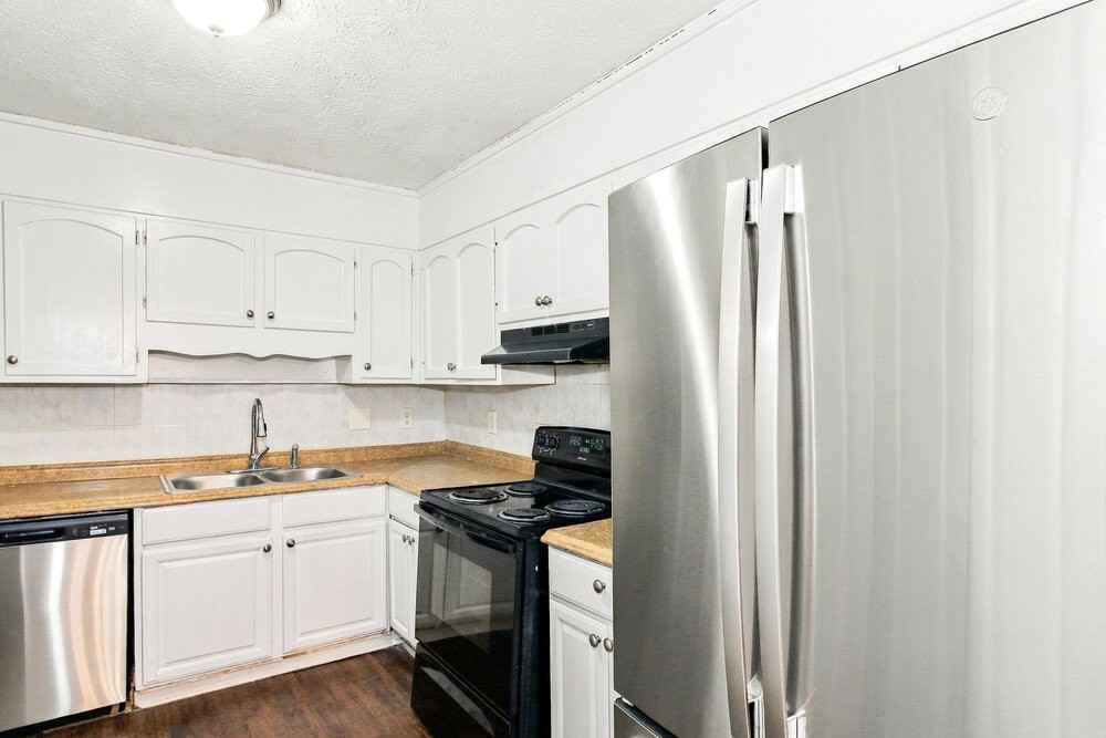 6908 Cedar Hill Ct - Photo 5 of 16