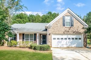 featured image of 436 Eglington Trl