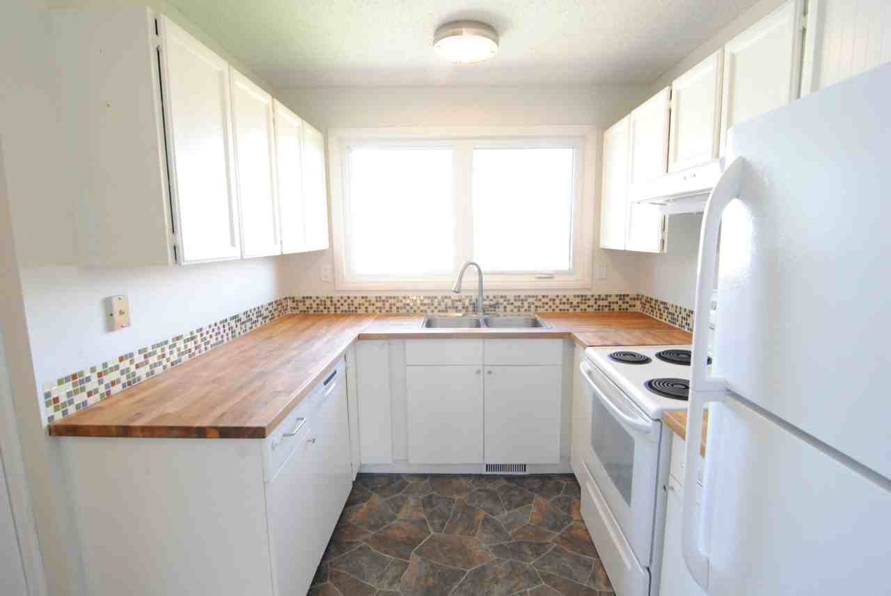 4810 52 Ave - Photo 6 of 20