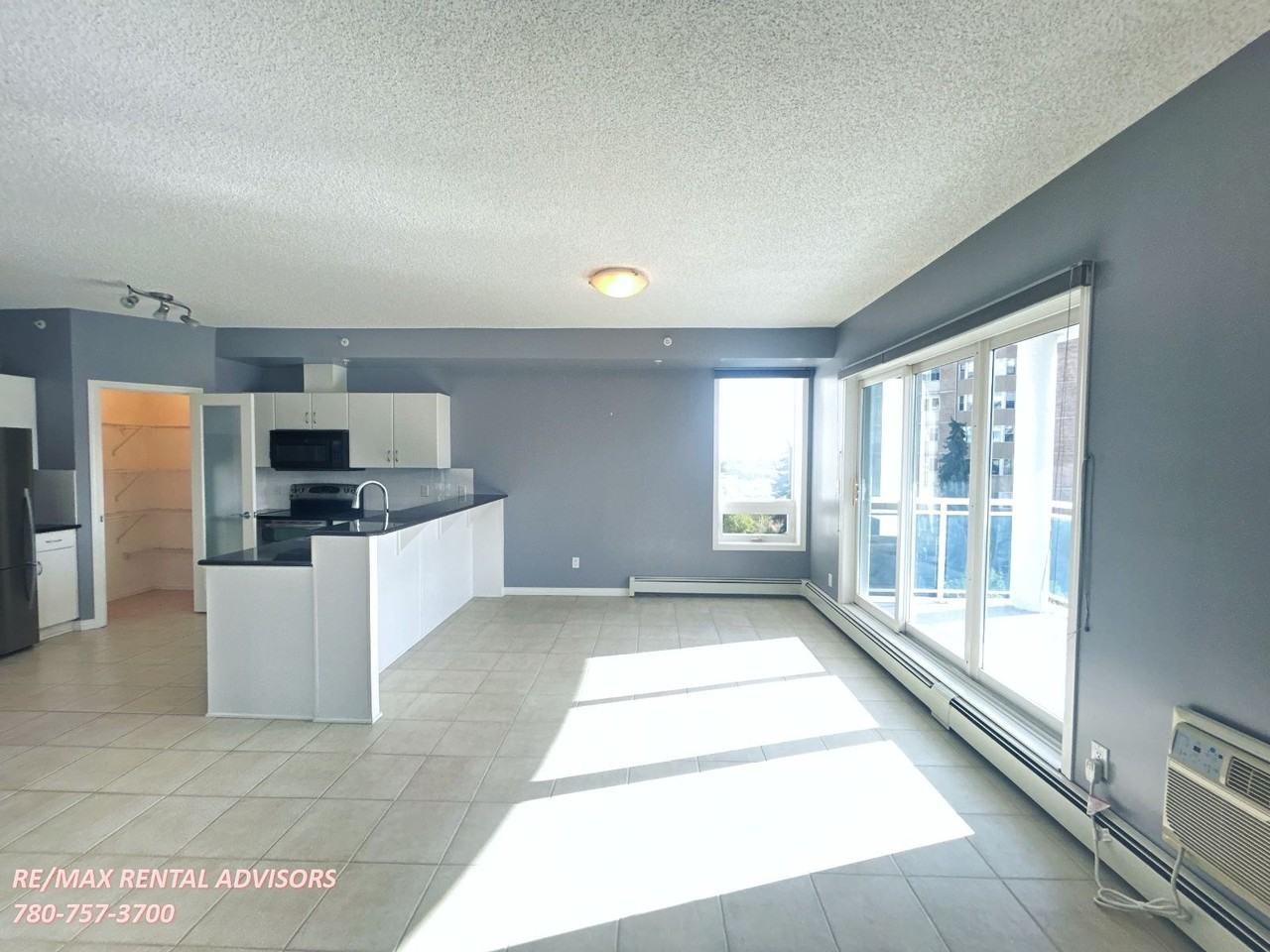 10504 99 Ave Nw - Photo 6 of 24