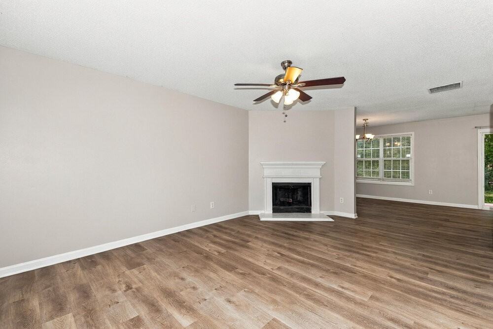 6612 Chestnut Oaks Rdg - Photo 5 of 17