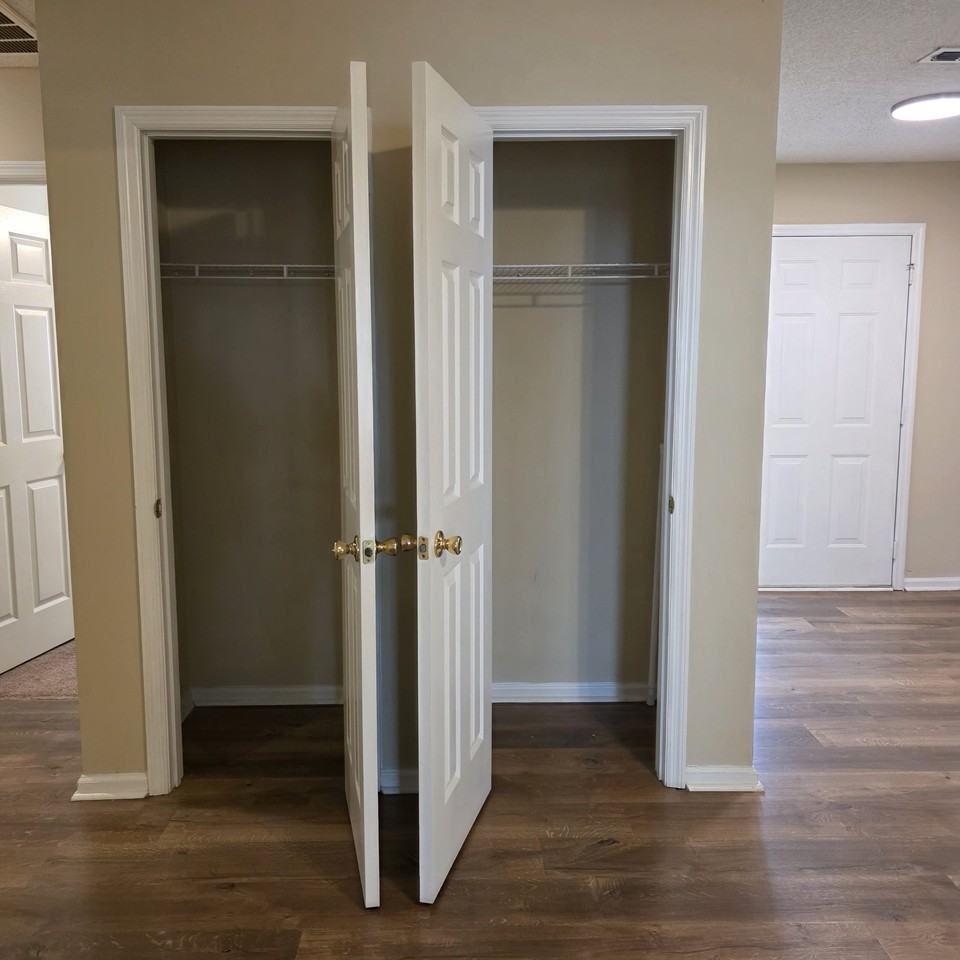 105 Indianola Ct #1 - Photo 5 of 22