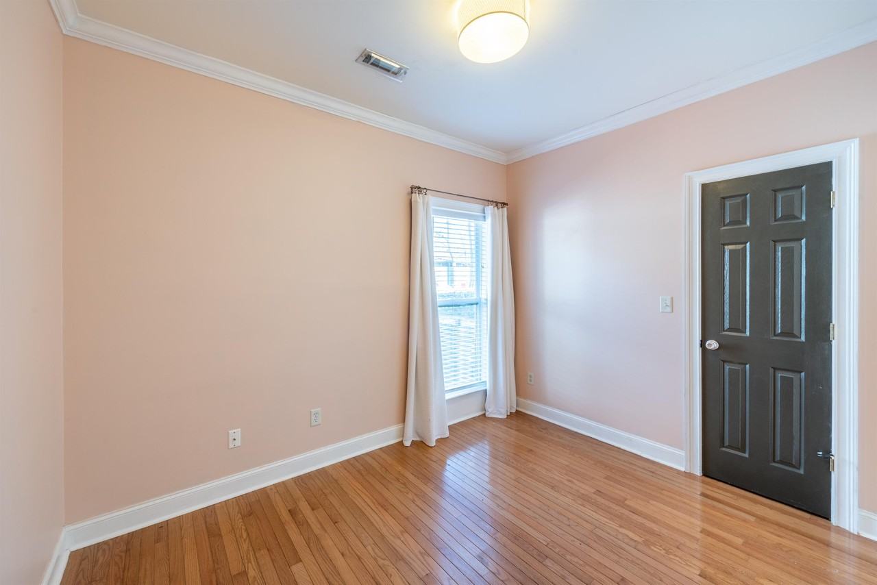 120 Estoria St Se #1 - Photo 7 of 10