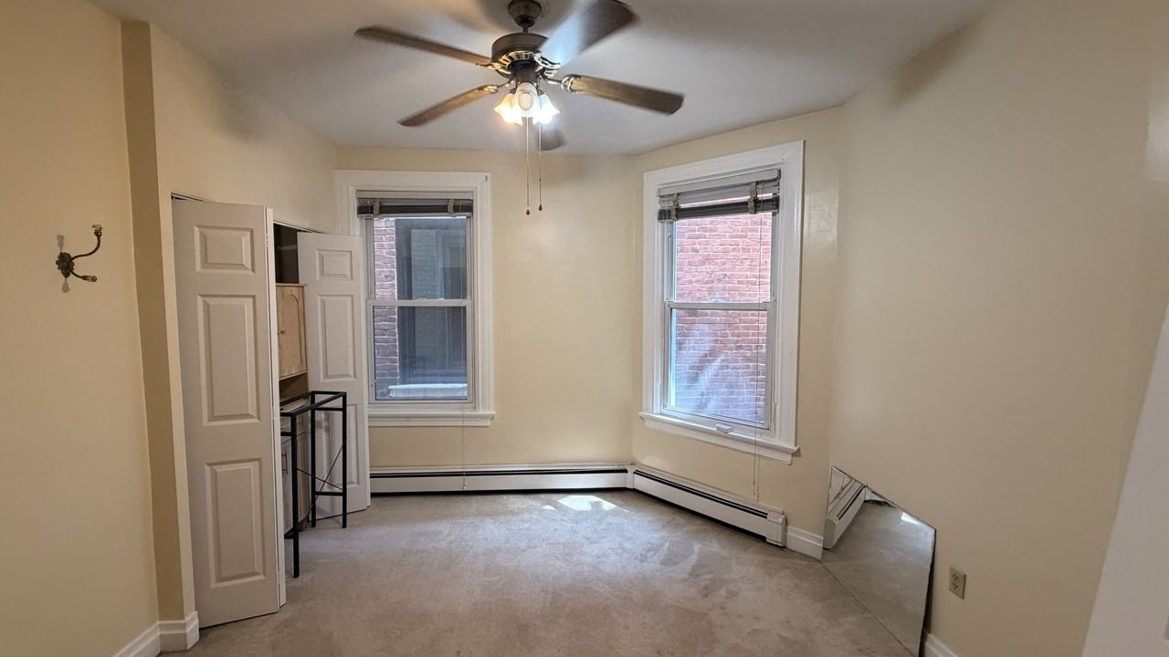 127 South Aiken Avenue #4 - Photo 7 of 18