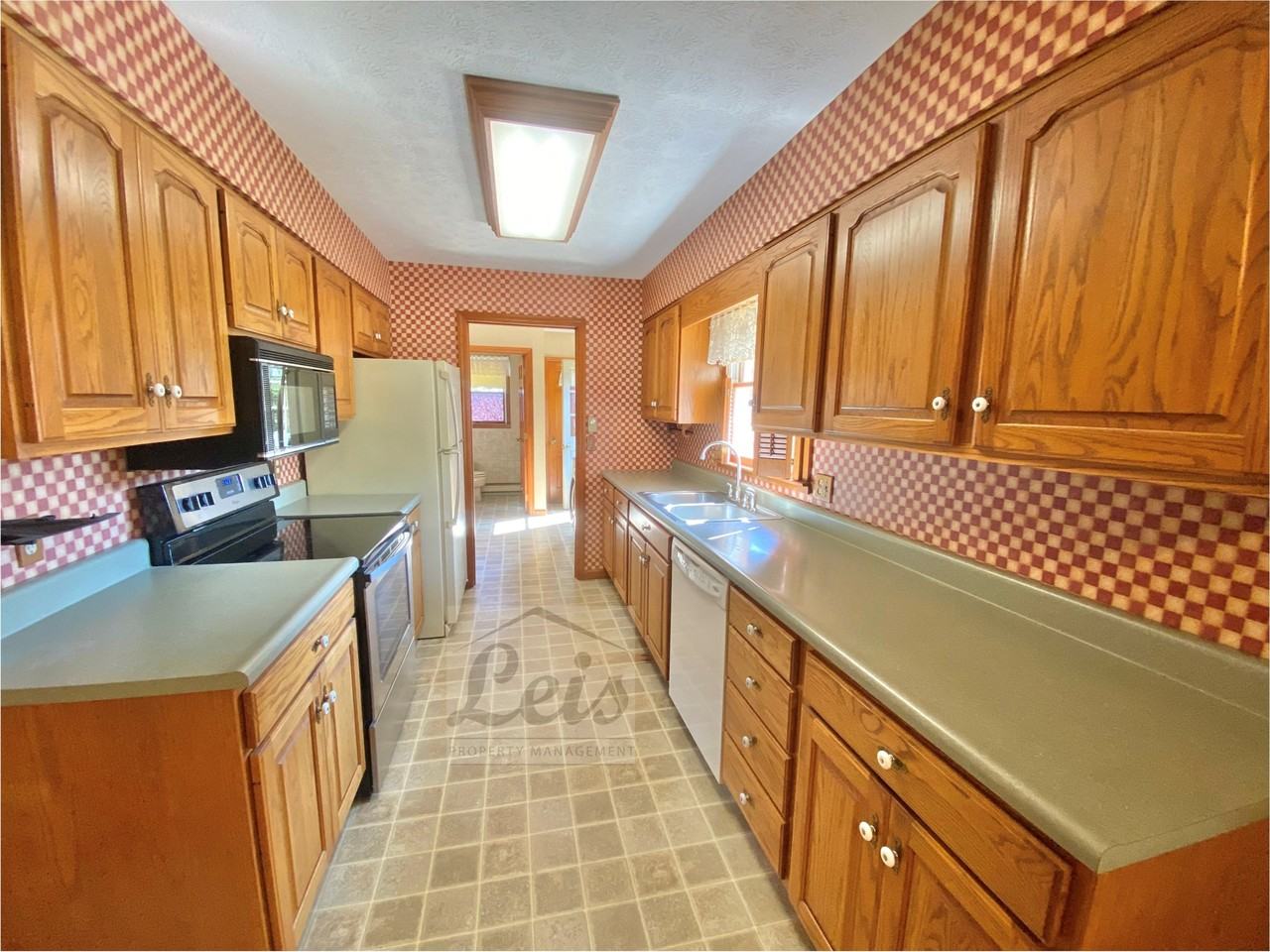 3520 Ditmer Rd #1 - Photo 4 of 21