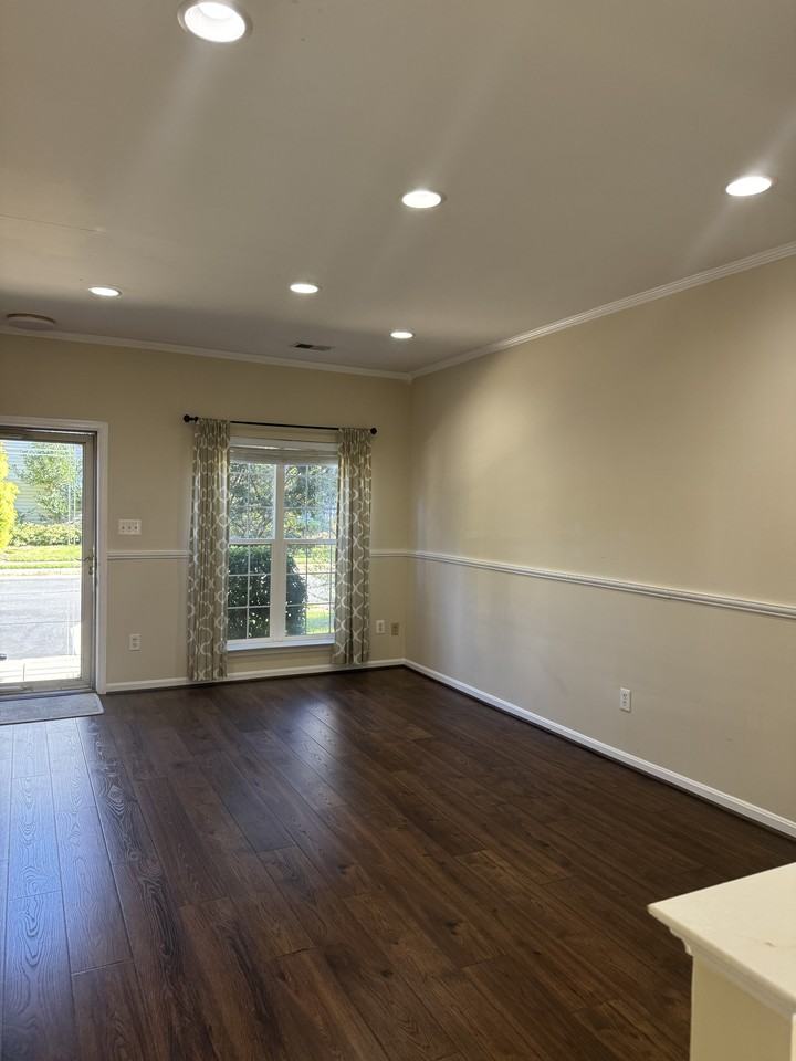 13306 Covered Wagon Ln #1 - Photo 4 of 24