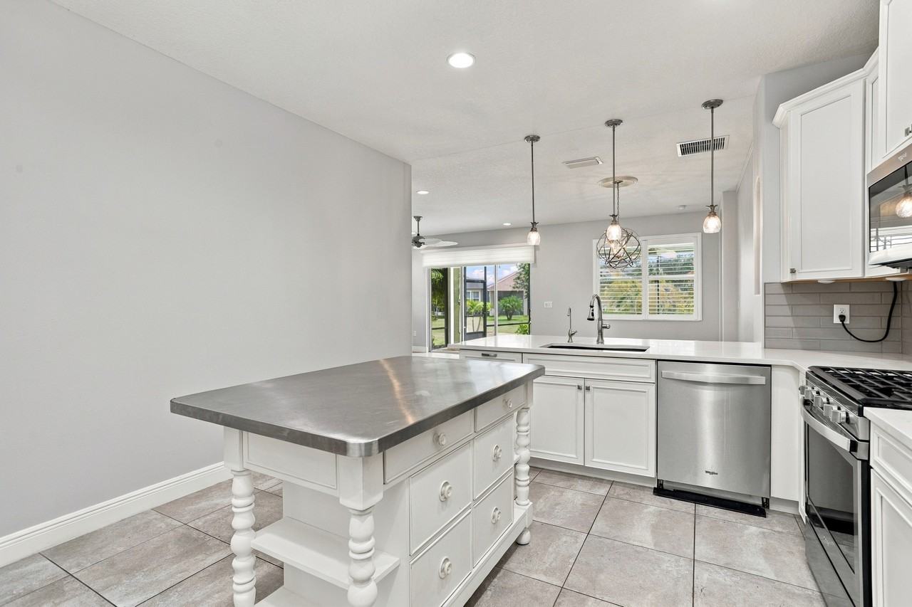 7625 Wyndham Dr #1 - Photo 6 of 50