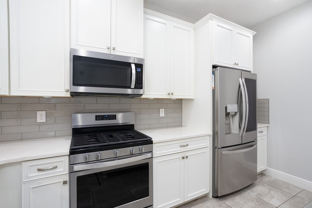 7625 Wyndham Dr #1 - Photo 7 of 50