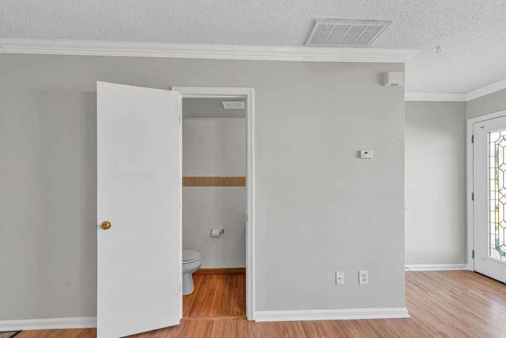 1136 Pueblo Dr #1 - Photo 6 of 22