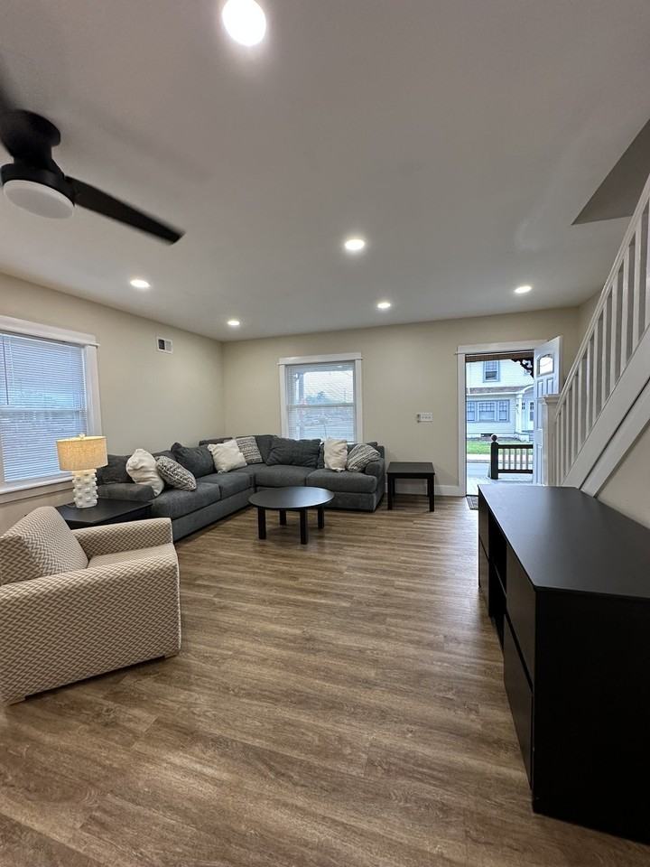 322 Susquehanna St #1 - Photo 4 of 28