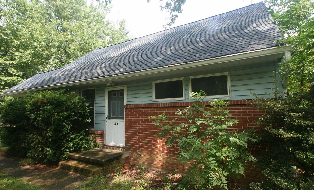 102 Dallas Ave #1 - Photo 2 of 10