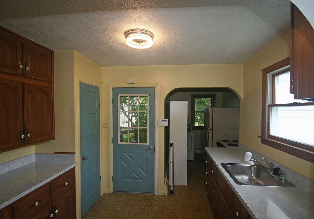 102 Dallas Ave #1 - Photo 4 of 10